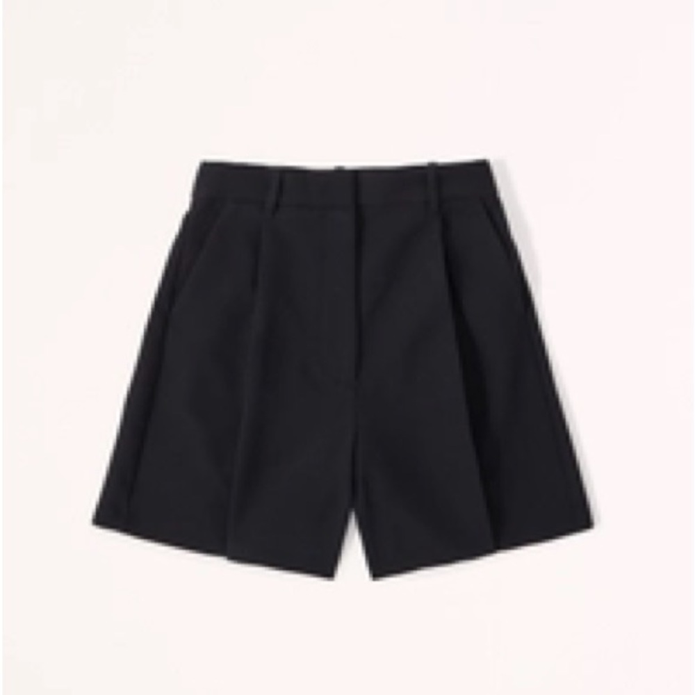 Abercrombie & Fitch Ultra High Rise Tailored Short